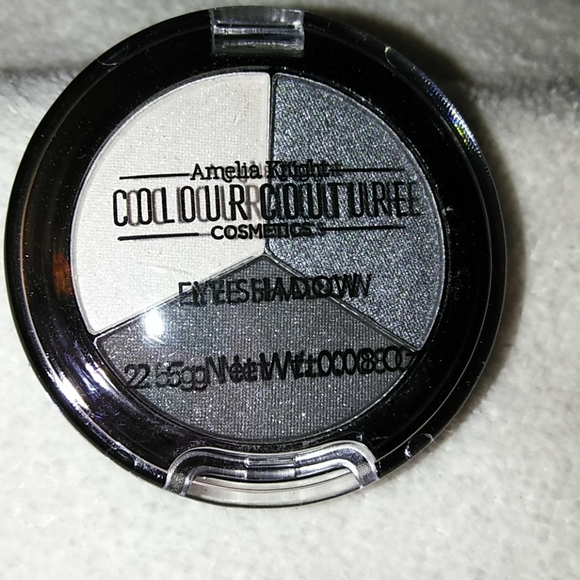 Angela Knight Colour Couture Eye Shadow - Picture 4 of 4